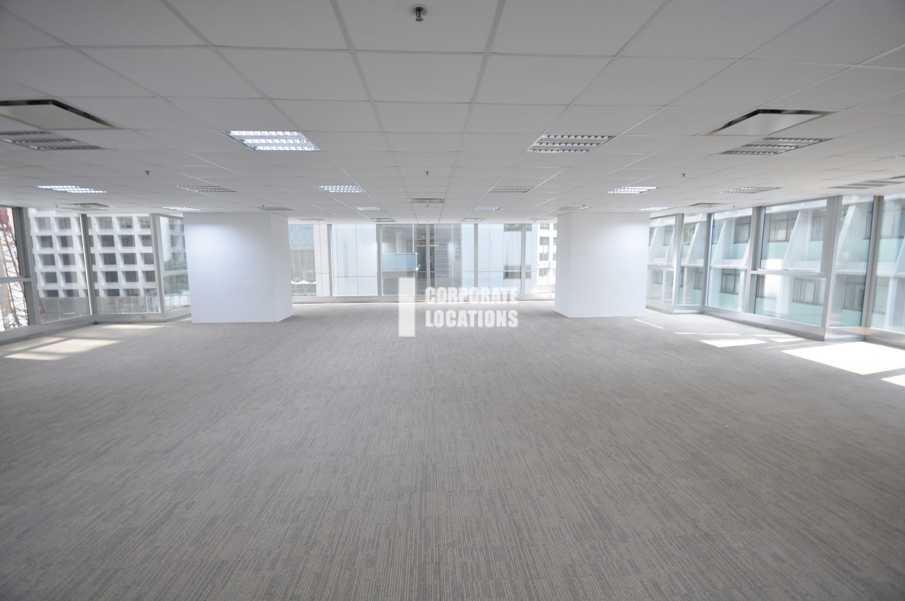 Typical Interior Commercial space in Club Lusitano Building - Central